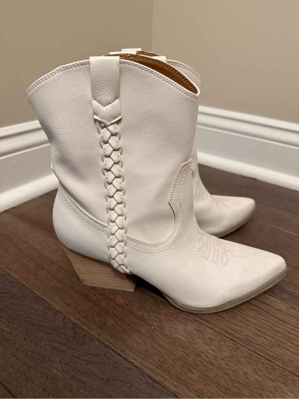 Dolce Vita White Women's Western Ankle Boots - Stylish Braided Detail